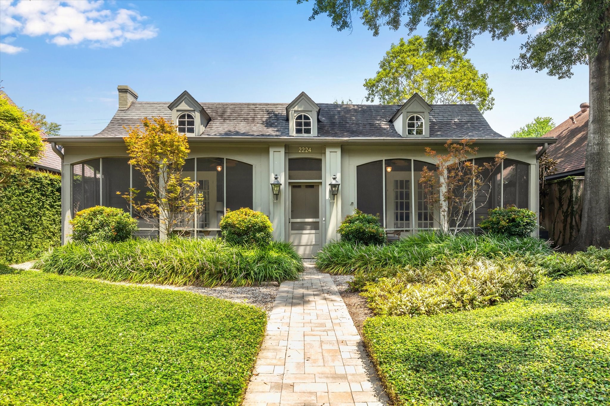2224 Wroxton Road Houston TX 77005
