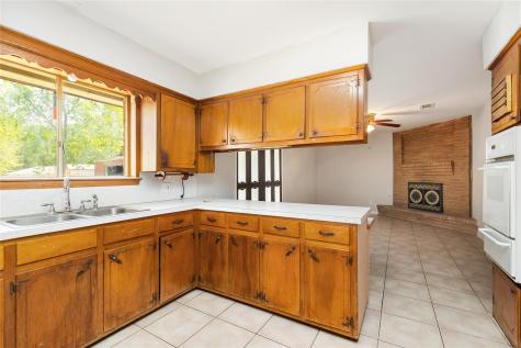29518 W Hawthorne Drive Spring TX 77386