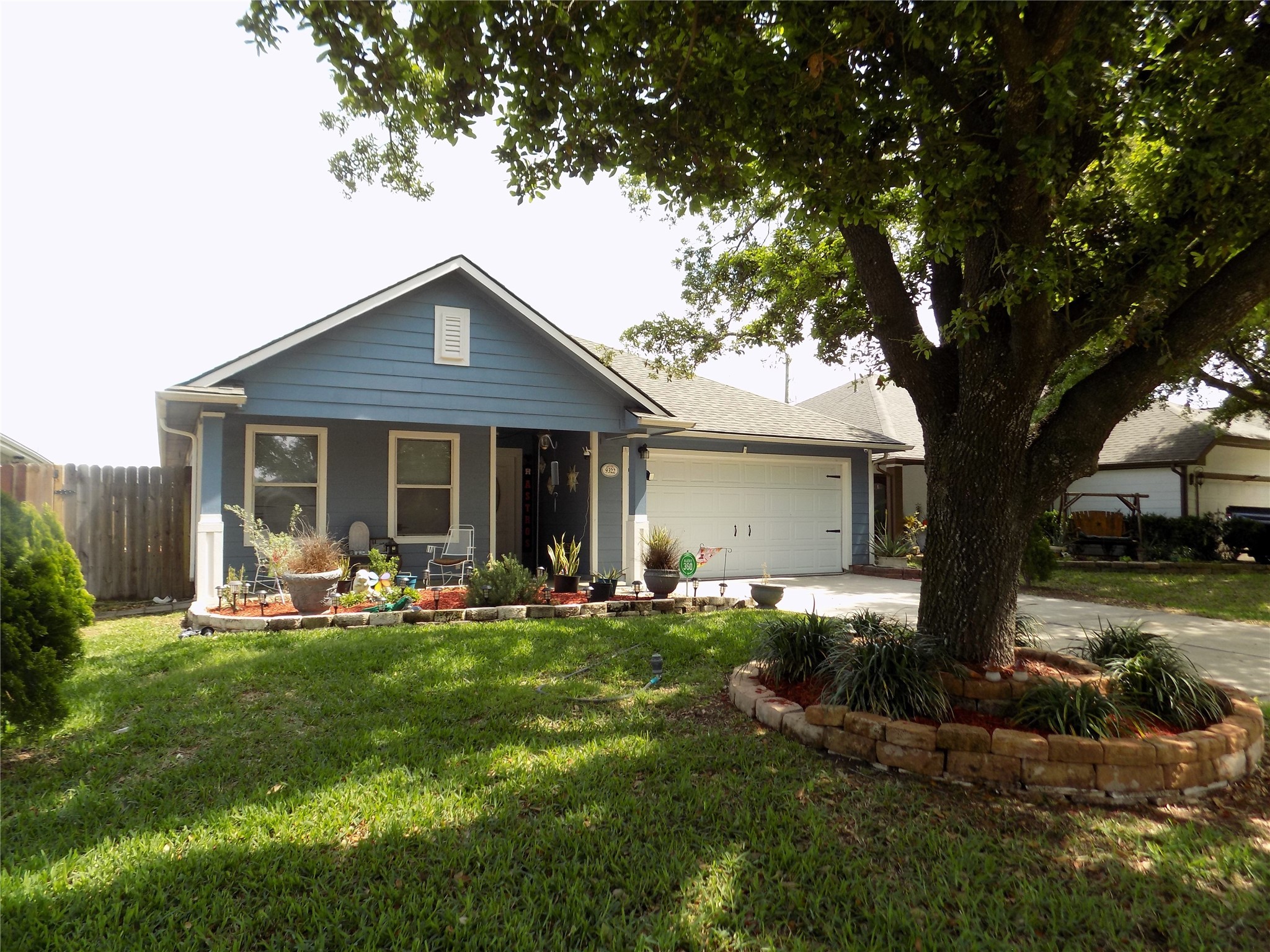 9322 Belleclaire Lane Houston TX 77044