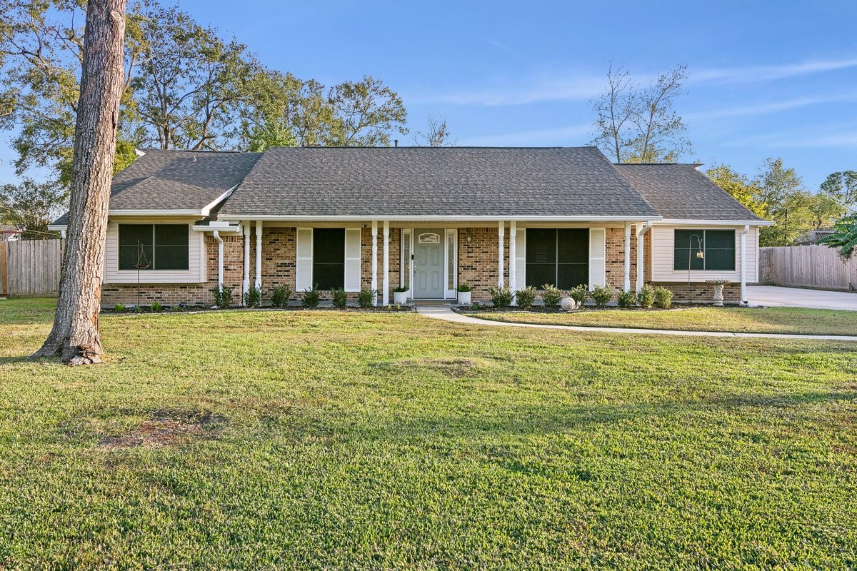 217 Post Oak Drive Baytown TX 77520