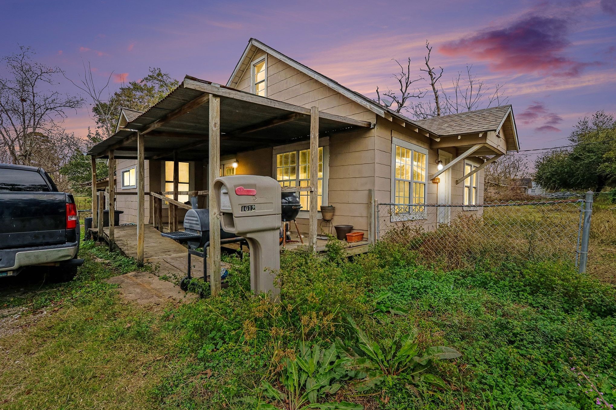 1012 Clear Lake Road Highlands TX 77562