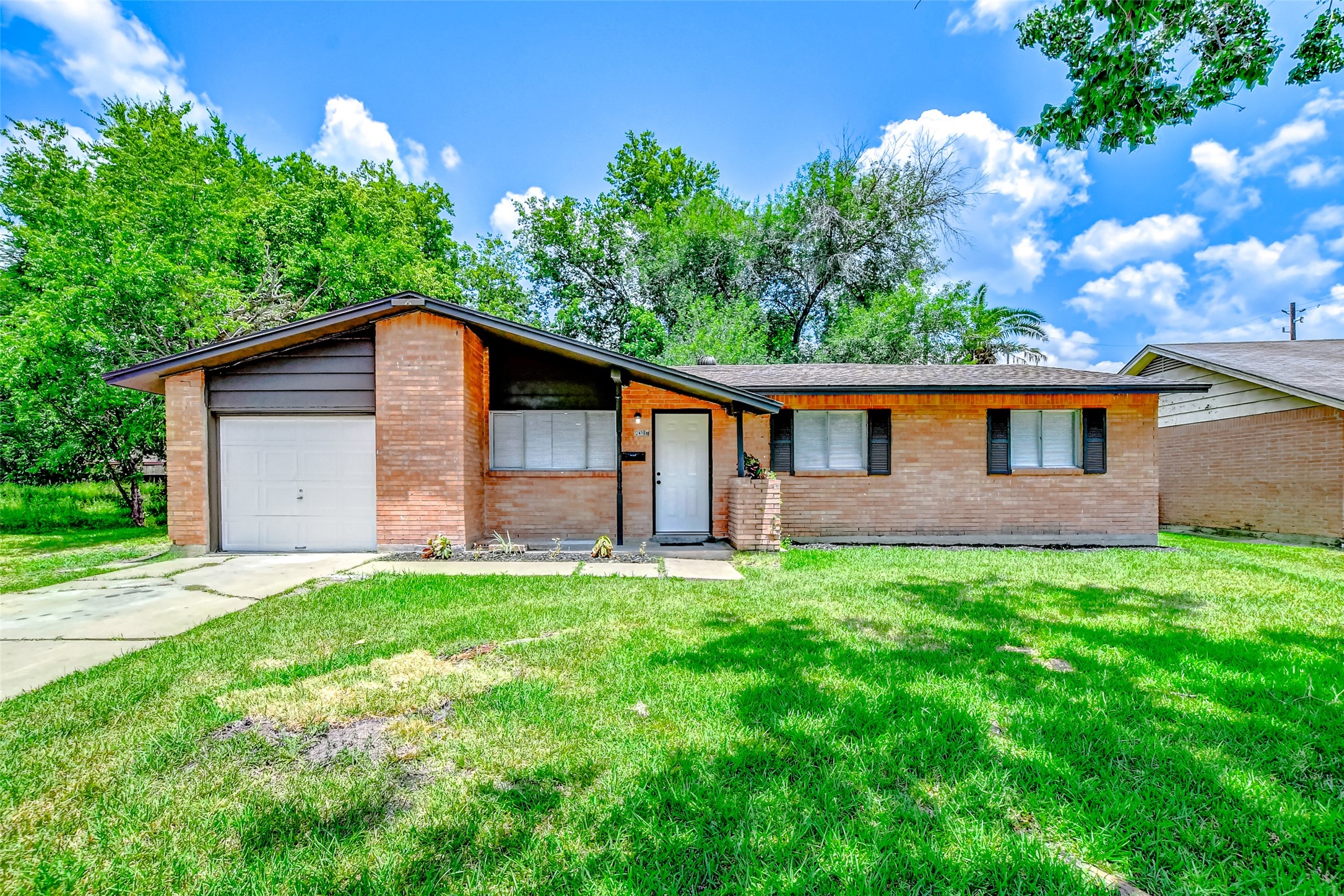 1317 Canterville Road Houston TX 77047