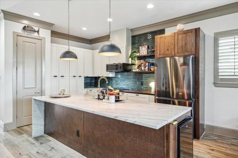 11103 Sherwood Oak Lane Houston TX 77043