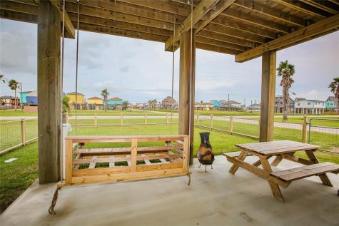 722 Fort Velasco Drive Freeport TX 77541