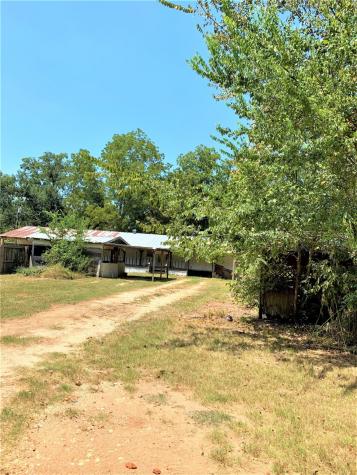 151 Roosevelt Goodrich TX 77335