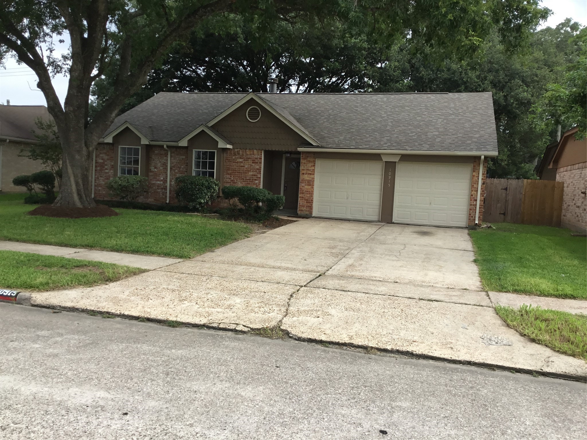 10915 Collingswood Drive La Porte TX 77571