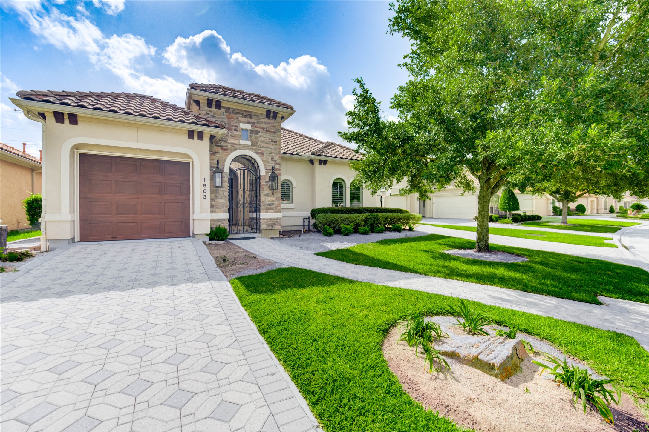 1903 Flower Garden Lane Houston TX 77077