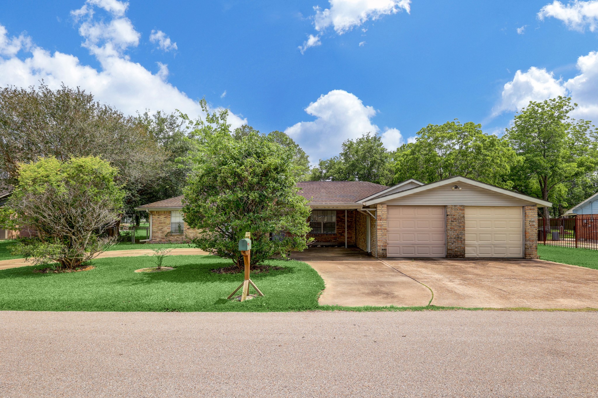 4810 Comal Street Pearland TX 77581