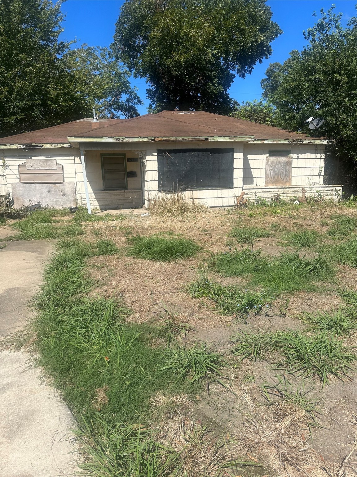 614 Ogilvie Street Houston TX 77017
