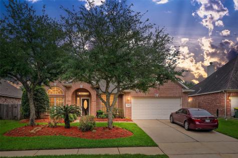 2705 Rocky Springs Drive Pearland TX 77584