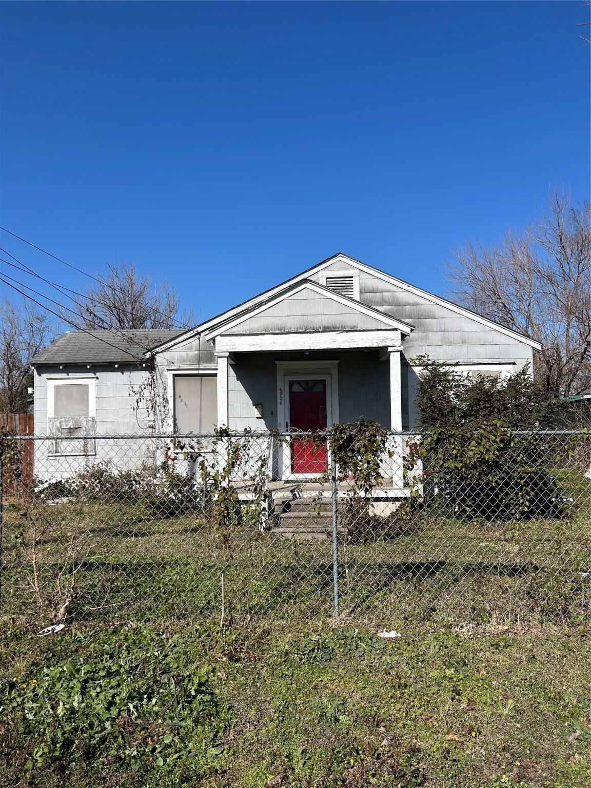 6925 El Paso Street Houston TX 77020