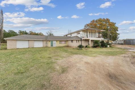 850 County Road 2145 Cleveland TX 77327