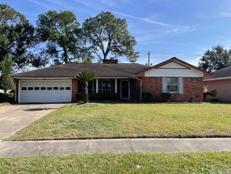 8611 Dover Street Houston TX 77061