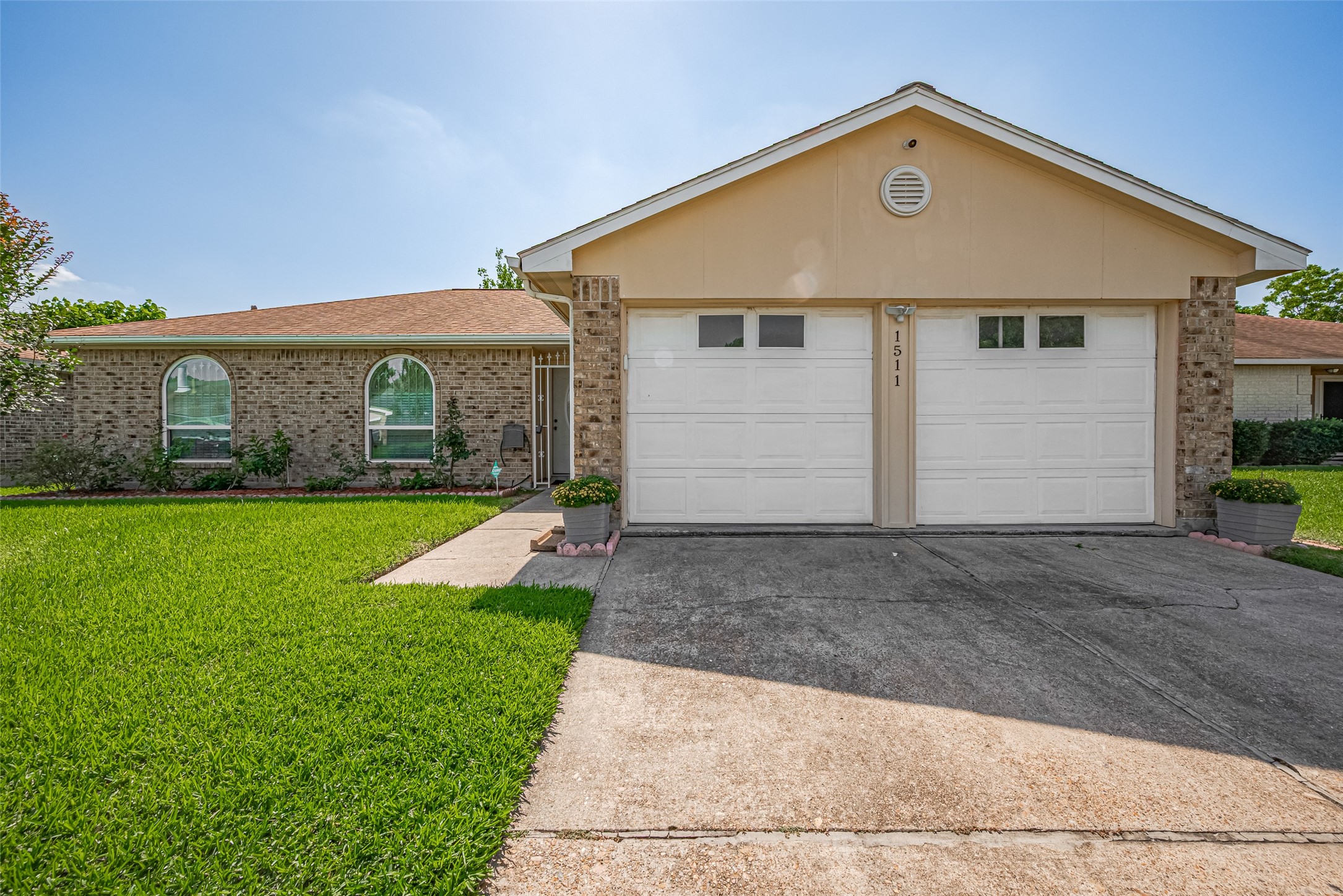 1511 Holbech Lane Channelview TX 77530