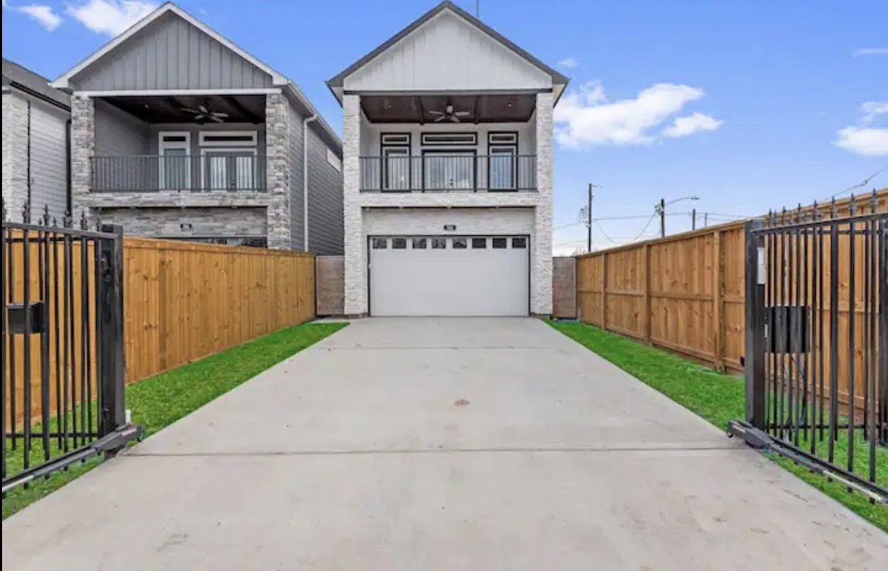 502 E 31st Street Houston TX 77018
