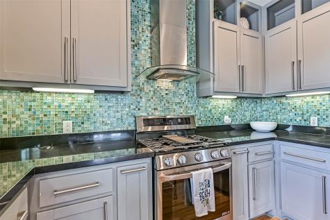 4214 Spanish Main Galveston TX 77554