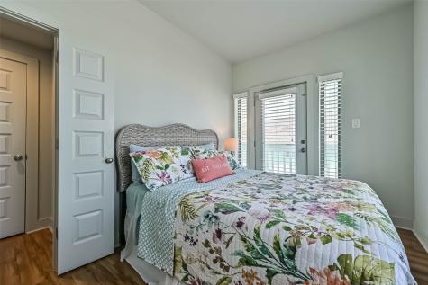 4214 Spanish Main Galveston TX 77554