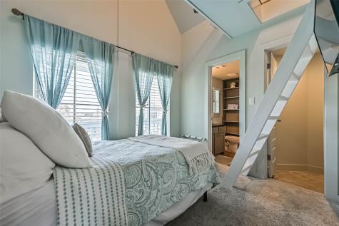 4214 Spanish Main Galveston TX 77554