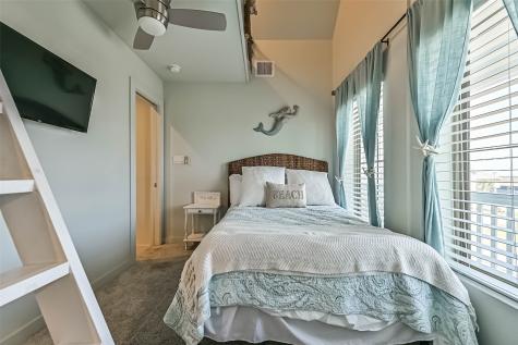 4214 Spanish Main Galveston TX 77554