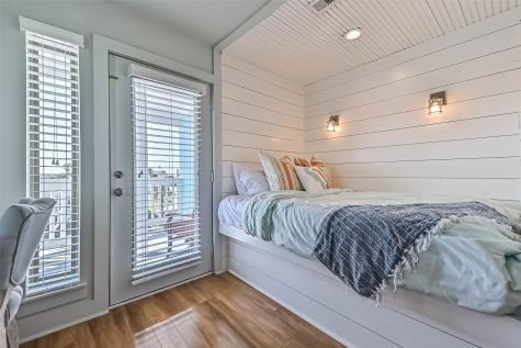 4214 Spanish Main Galveston TX 77554
