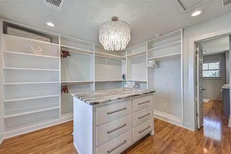 4214 Spanish Main Galveston TX 77554