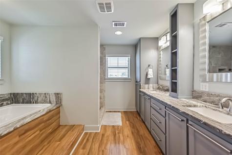 4214 Spanish Main Galveston TX 77554