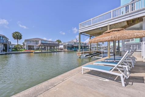 4214 Spanish Main Galveston TX 77554