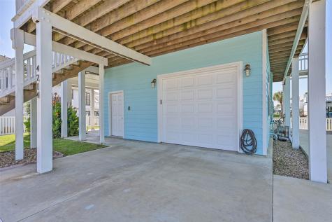 4214 Spanish Main Galveston TX 77554