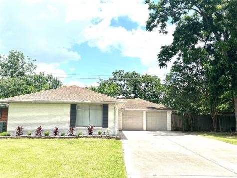 503 Elton Street Houston TX 77034