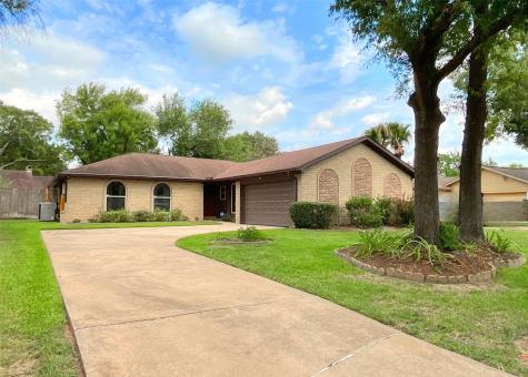 242 Blackwater Lane Houston TX 77015
