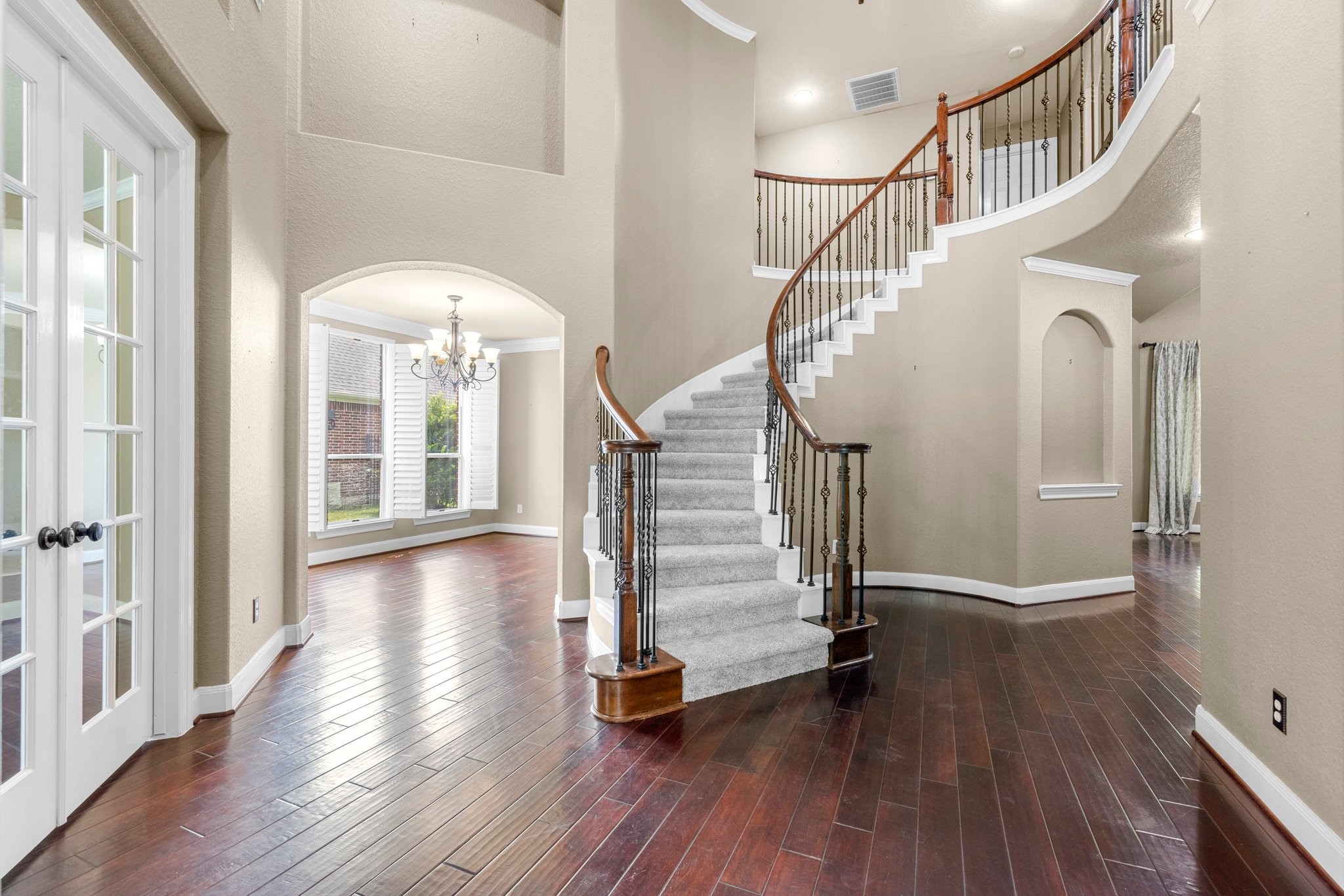 95 W Hullwood Circle The Woodlands TX 77389