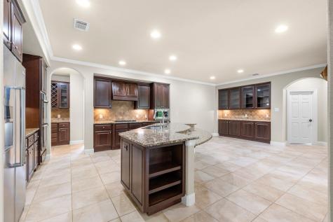 95 W Hullwood Circle The Woodlands TX 77389
