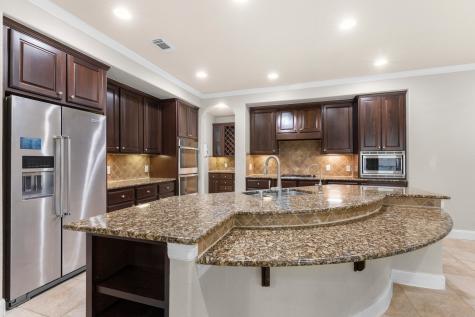 95 W Hullwood Circle The Woodlands TX 77389