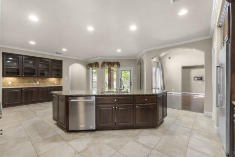 95 W Hullwood Circle The Woodlands TX 77389