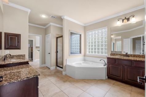 95 W Hullwood Circle The Woodlands TX 77389