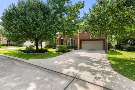 95 W Hullwood Circle The Woodlands TX 77389