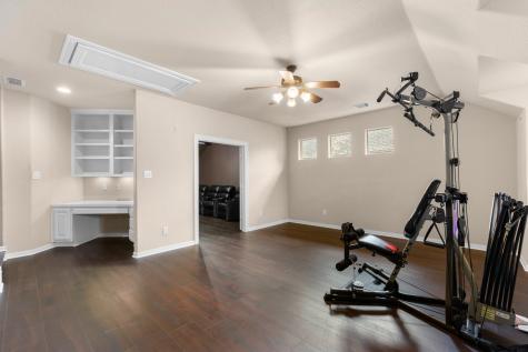 95 W Hullwood Circle The Woodlands TX 77389