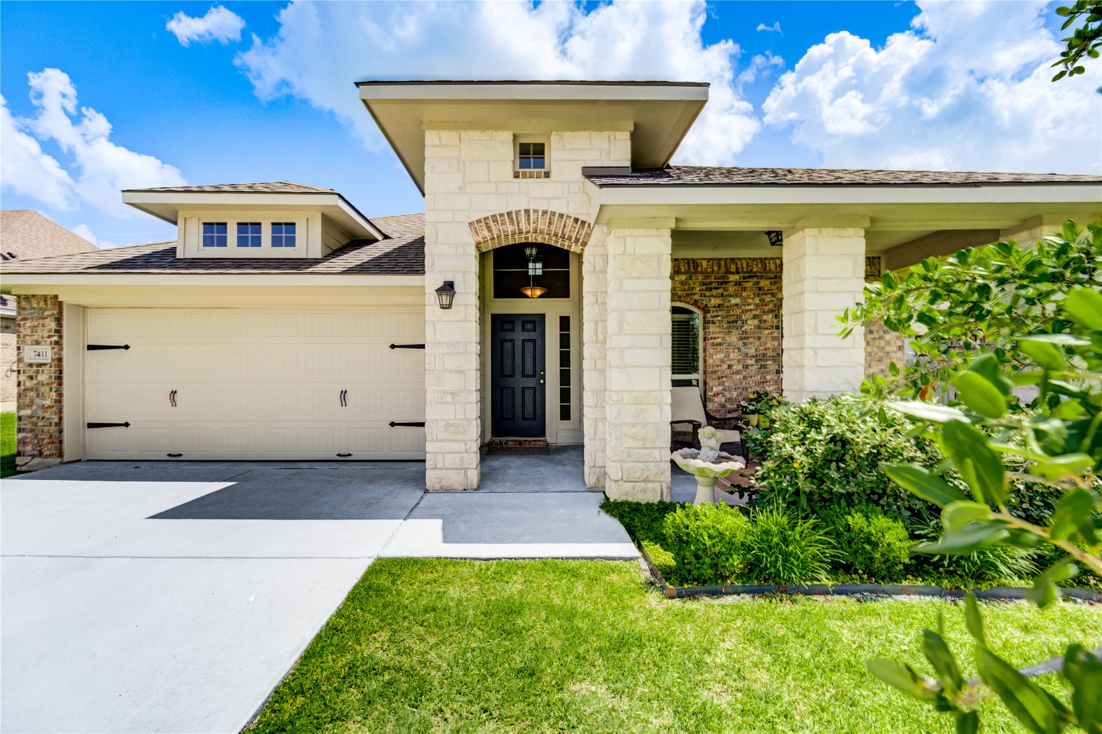 7411 Masters Drive Navasota TX 77868