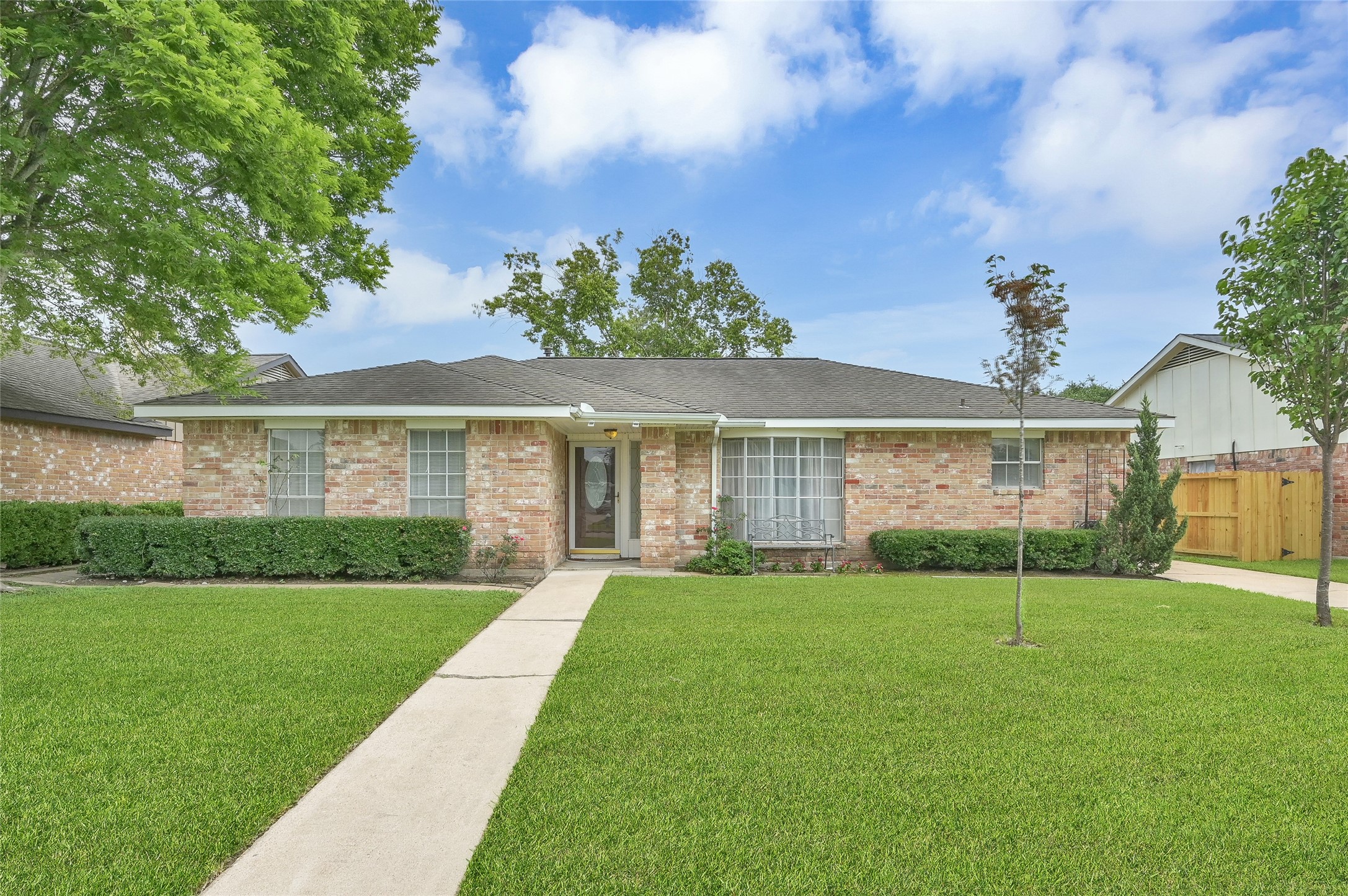 10430 Huntington Wood Drive Houston TX 77099