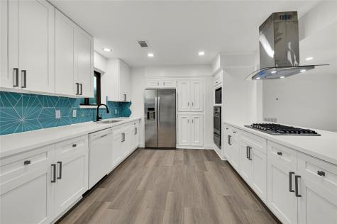 2504 Mulberry Lane Pasadena TX 77502