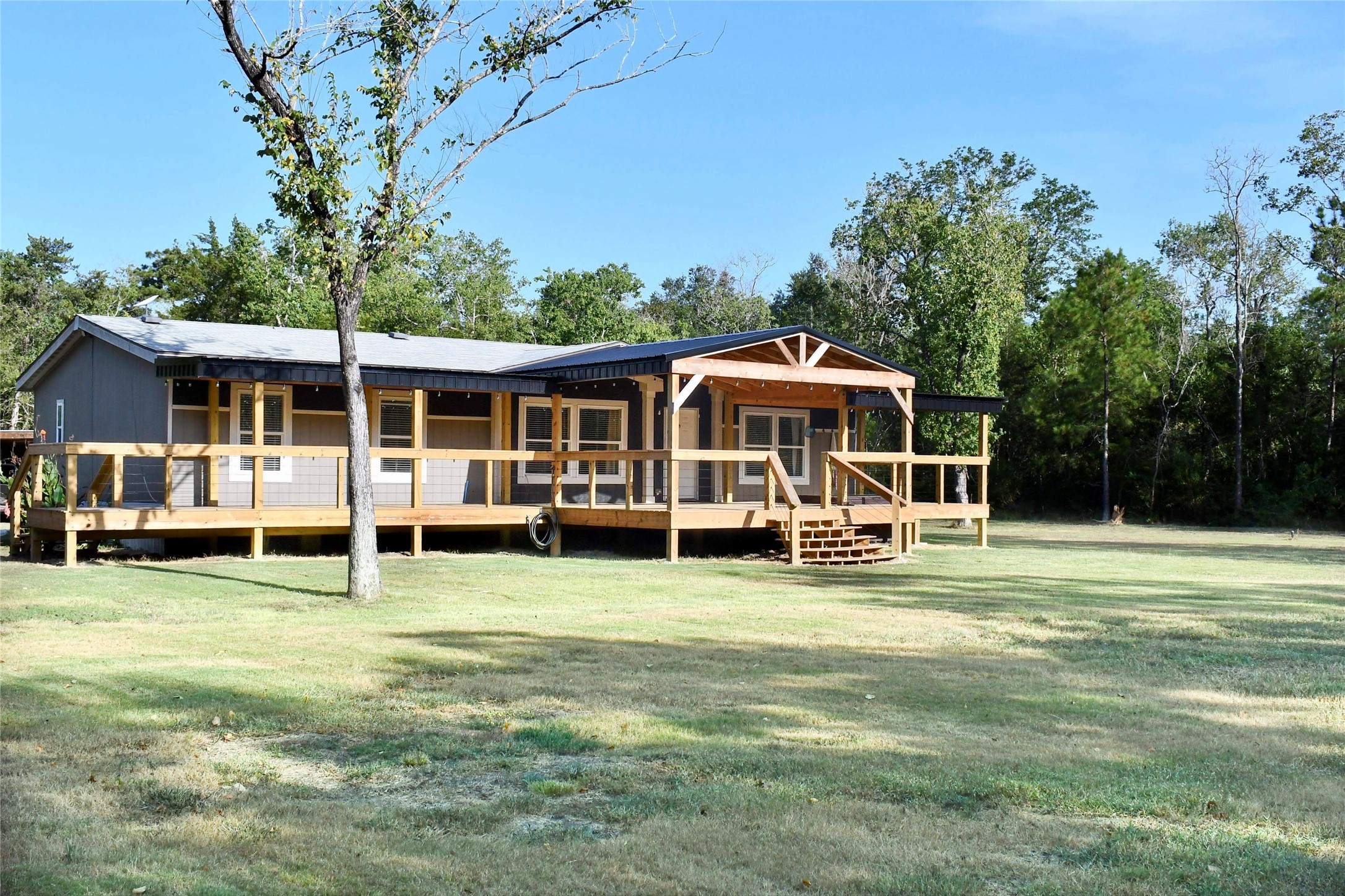 9415 Avenue H Liverpool TX 77577