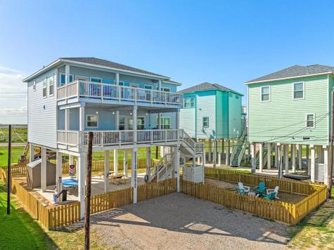 622 Crane Court Surfside Beach TX 77541
