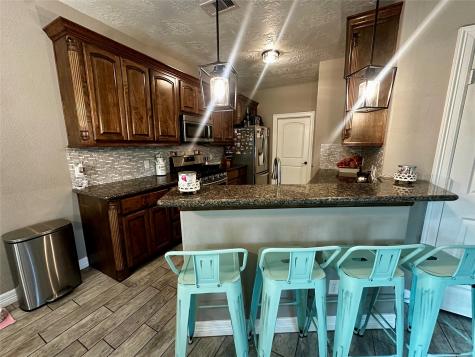 405 N Amherst Drive West Columbia TX 77486