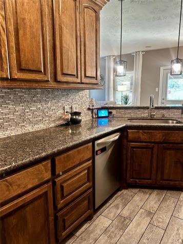 405 N Amherst Drive West Columbia TX 77486