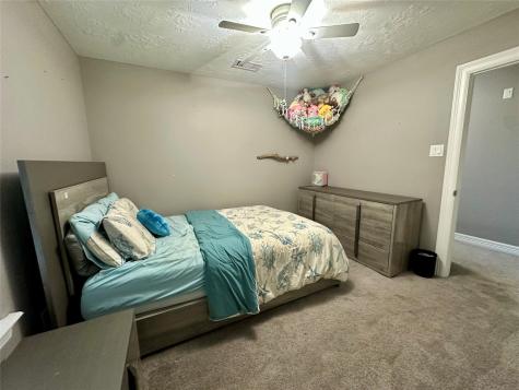 405 N Amherst Drive West Columbia TX 77486
