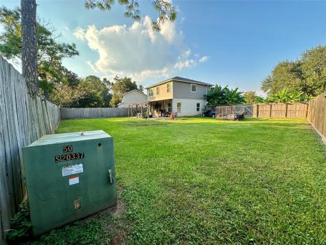 405 N Amherst Drive West Columbia TX 77486