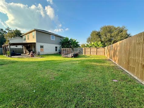 405 N Amherst Drive West Columbia TX 77486