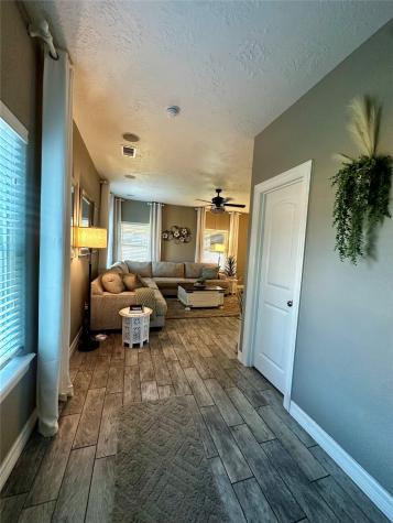 405 N Amherst Drive West Columbia TX 77486