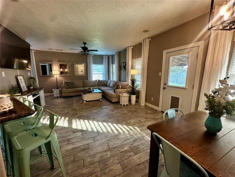 405 N Amherst Drive West Columbia TX 77486