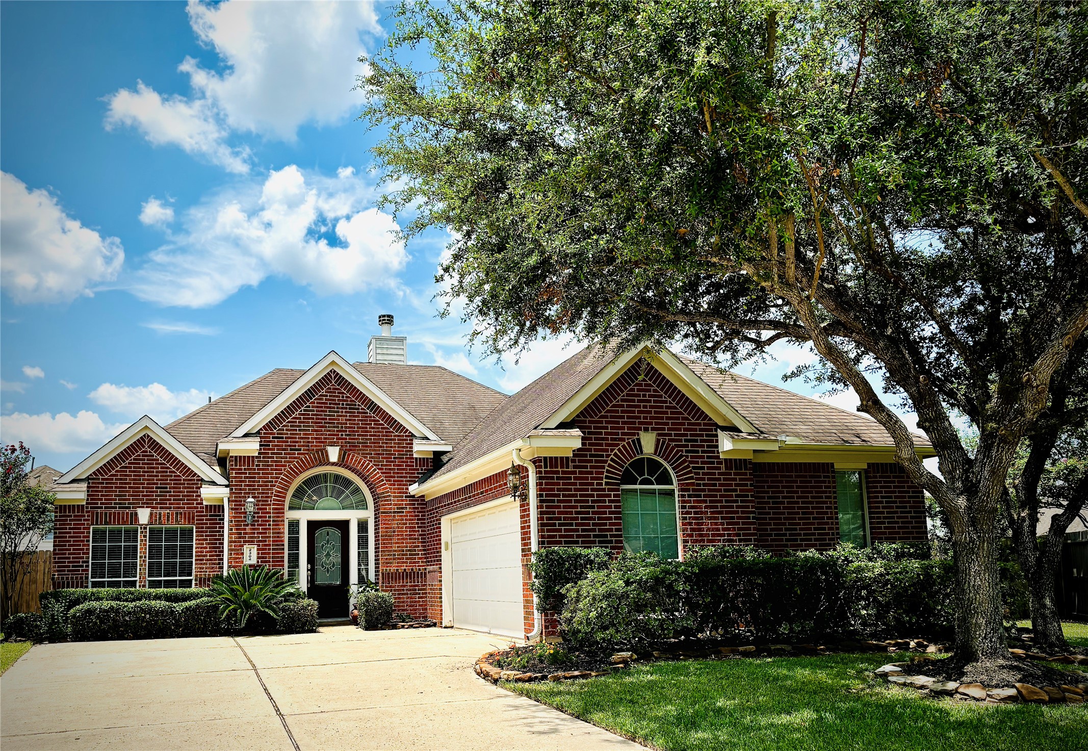 2304 Blue Creek Drive Pearland TX 77584